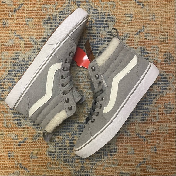 NWT Vans Filmore High-Top Sneaker - Women's Size 9 Gray/White - Picture 2 of 6